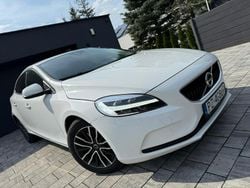 Biały Używany 2019 Volvo V40 Kombi | 49 999 zł (Uczciwa cena)