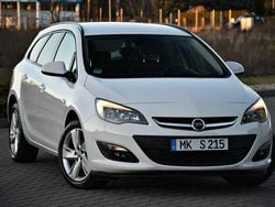 Biały Używany 2015 Opel Astra Kombi | 29 900 zł (Uczciwa cena)