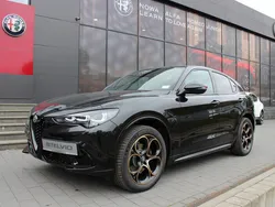 Lakier metalizowany czarny volcano black Nowe 2025 Alfa Romeo Stelvio SUV | 255 900 zł
