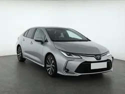 Srebrny Używany 2022 Toyota Corolla Sedan/Limuzyna | 85 999 zł (Dość drogi)
