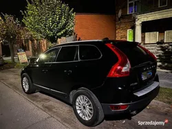 Czarny Używany 2010 Volvo XC60 SUV | 42 900 zł (Uczciwa cena)