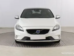 Biały Używany 2015 Volvo V40 Kombi | 34 999 zł (Uczciwa cena)