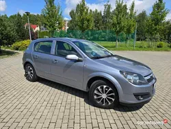 Granatowy Używany 2006 Opel Astra Hatchback | 9350 zł (Dość drogi)