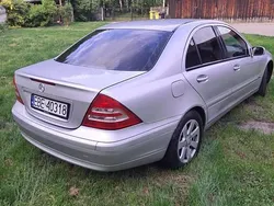 Używany 2002 Mercedes C180 | 7500 zł