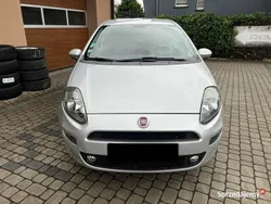 Srebrny Używany 2015 Fiat Punto Hatchback | 21 900 zł (Uczciwa cena)