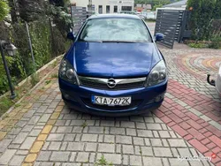 Niebieski Używany 2010 Opel Astra Cosmo Coupe | 13 900 zł (Uczciwa cena)