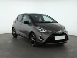 Szary Używany 2017 Toyota Yaris Hatchback | 59 999 zł