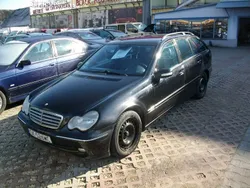 Czarny Używany 2001 Mercedes C200 Kombi | 4500 zł