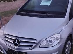 Srebrny Używany 2011 Mercedes 180 Sedan/Limuzyna | 14 500 zł