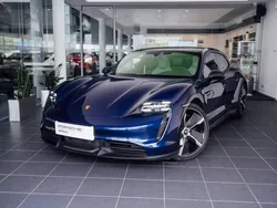 Gentian blue metallic Używany 2023 Porsche Taycan Turbo S Cross Turismo Sedan/Limuzyna | 697 500 zł