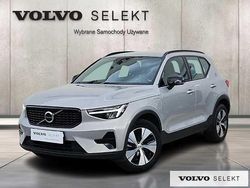 Srebrny Używany 2023 Volvo XC40 SUV | 154 900 zł