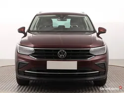 Brązowy Używany 2020 VW Tiguan SUV | 103 999 zł (Dość drogi)