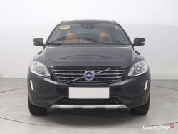Czarny Używany 2015 Volvo XC60 SUV | 65 999 zł (Dobra cena)