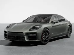 Aventurine green metallic Nowe 2024 Porsche Panamera 4S Sedan/Limuzyna | 759 000 zł