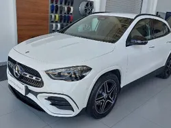Biały Używany 2023 Mercedes 200 AMG line SUV | 181 665 zł