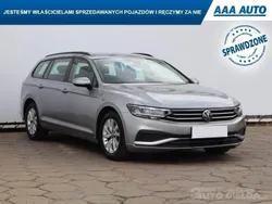Srebrny Używany 2021 VW Passat | 67 499 zł (Dobra cena)