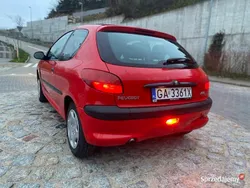 Czerwony Używany 2002 Peugeot 206 Hatchback | 3850 zł (Uczciwa cena)