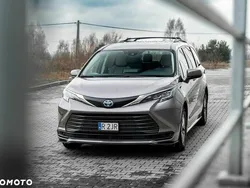 Szary Używany 2021 Toyota Sienna Minivan | 206 999 zł