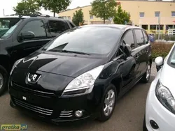 Biały Używany 2013 Peugeot 5008 Premium Minivan | 28 242 zł