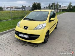 Żółty Używany 2005 Peugeot 107 Hatchback | 6600 zł
