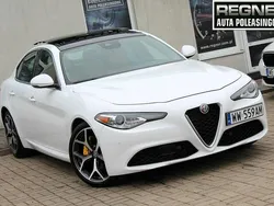 Biały Używany 2021 Alfa Romeo Giulia Sedan/Limuzyna | 115 900 zł (Super Cena)