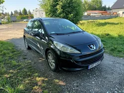 Czarny Używany 2008 Peugeot 207 Hatchback | 5950 zł