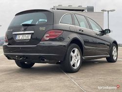 Czarny Używany 2005 Mercedes R320 Minivan | 17 000 zł