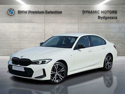 Biel alpejska Używany 2022 BMW 318 Shadowline Sedan/Limuzyna | 158 000 zł