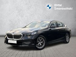 Czarny szafir metalizowany Używany 2024 BMW 520 Comfort Edition Sedan/Limuzyna | 209 900 zł