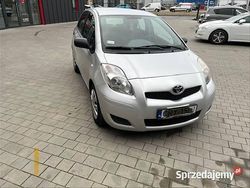 Srebrny Używany 2010 Toyota Yaris Hatchback | 8800 zł (Uczciwa cena)