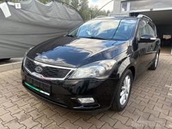 Czarnymi Używany 2012 Kia Ceed Sportswagon Kombi | 22 900 zł