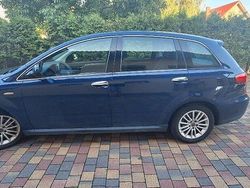 Niebieski Używany 2009 Fiat Croma Minivan | 6300 zł (Uczciwa cena)