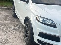 Biały Używany 2014 Audi Q7 SUV | 75 000 zł