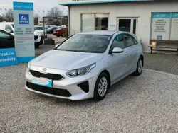 Srebrny (metalik) Używany 2021 Kia Ceed 2 Hatchback | 47 804 zł (Super Cena)