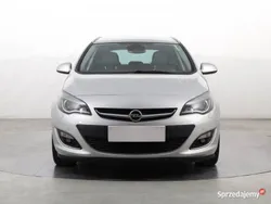 Srebrny Używany 2014 Opel Astra Kombi | 25 999 zł (Uczciwa cena)