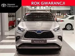 Srebrny Używany 2022 Toyota Highlander Executive SUV | 217 850 zł