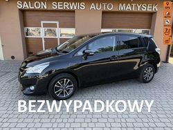 Czarny Używany 2015 Toyota Verso Minivan | 49 900 zł (Dość drogi)