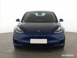 Niebieski Używany 2019 Tesla Model 3 Long Range Sedan/Limuzyna | 90 500 zł