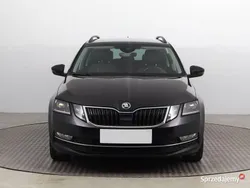Czarny Używany 2018 Skoda Octavia Kombi | 57 999 zł (Uczciwa cena)