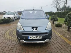 Szary Używany 2010 Peugeot Partner Minivan | 19 900 zł (Dość drogi)