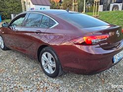 Wiśniowy Używany 2019 Opel Insignia Hatchback | 46 900 zł (Uczciwa cena)