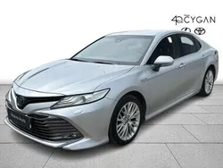 Srebrny Używany 2020 Toyota Camry Executive Sedan/Limuzyna | 109 900 zł (Drogi)