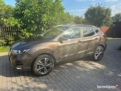Brązowy Używany 2020 Nissan Qashqai SUV | 75 000 zł (Dobra cena)