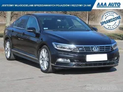 Czarny Używany 2018 VW Passat | 85 999 zł (Uczciwa cena)
