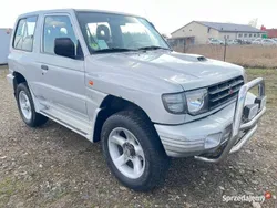 Srebrny Używany 2002 Mitsubishi Pajero SUV | 14 700 zł