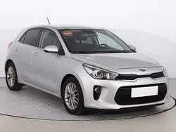 Srebrny Używany 2017 Kia Rio 2 Hatchback | 39 999 zł (Dość drogi)