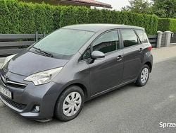 Szary Używany 2011 Toyota Verso-S Kombi | 19 500 zł