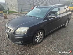 Czarny Używany 2007 Toyota Avensis Kombi | 6000 zł
