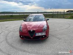 Czerwony Używany 2017 Alfa Romeo Giulietta Hatchback | 54 500 zł (Dość drogi)
