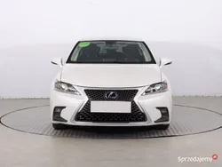 Biały Używany 2017 Lexus CT200h Hatchback | 77 999 zł (Uczciwa cena)